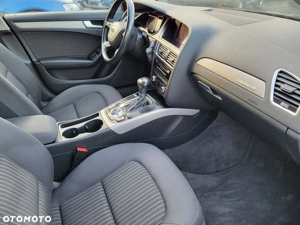 Audi A4 Avant 2.0 TFSI quattro S tronic Ambition - 24