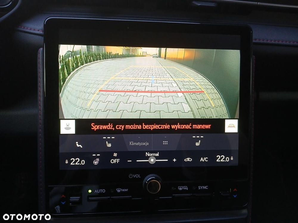 Lexus LBX 1.5 Hybrid Emotion - 18