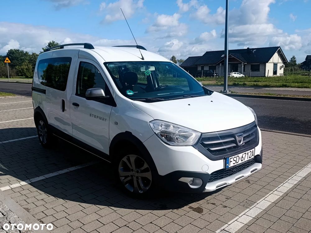 Dacia Dokker TCe 115 Stepway - 2