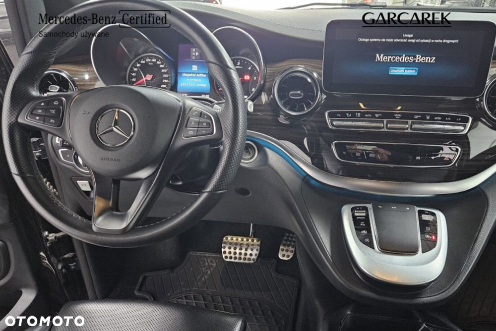 Mercedes-Benz Klasa V - 18