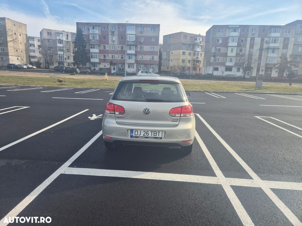 Volkswagen Golf 1.6 TDI DPF BlueMotion - 13