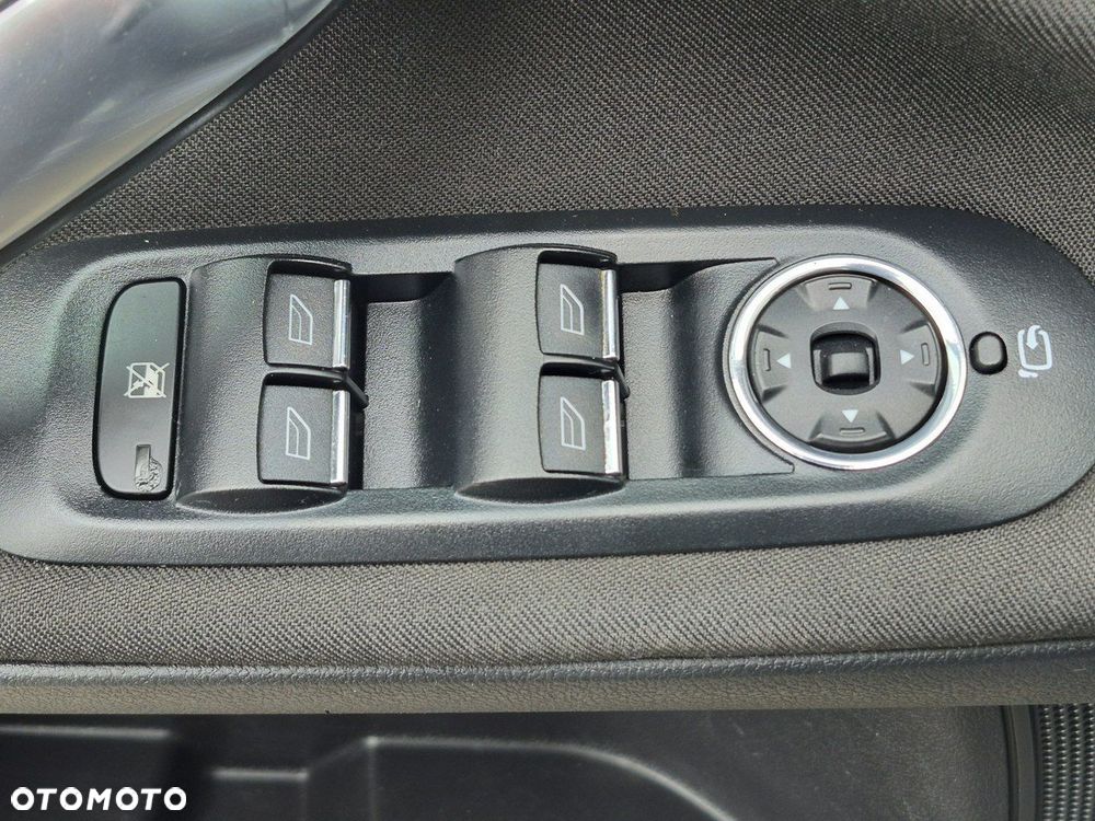 Ford Mondeo - 26