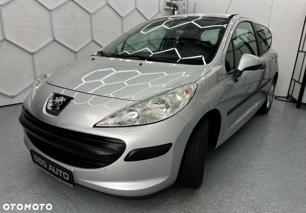 Peugeot 207 - 13