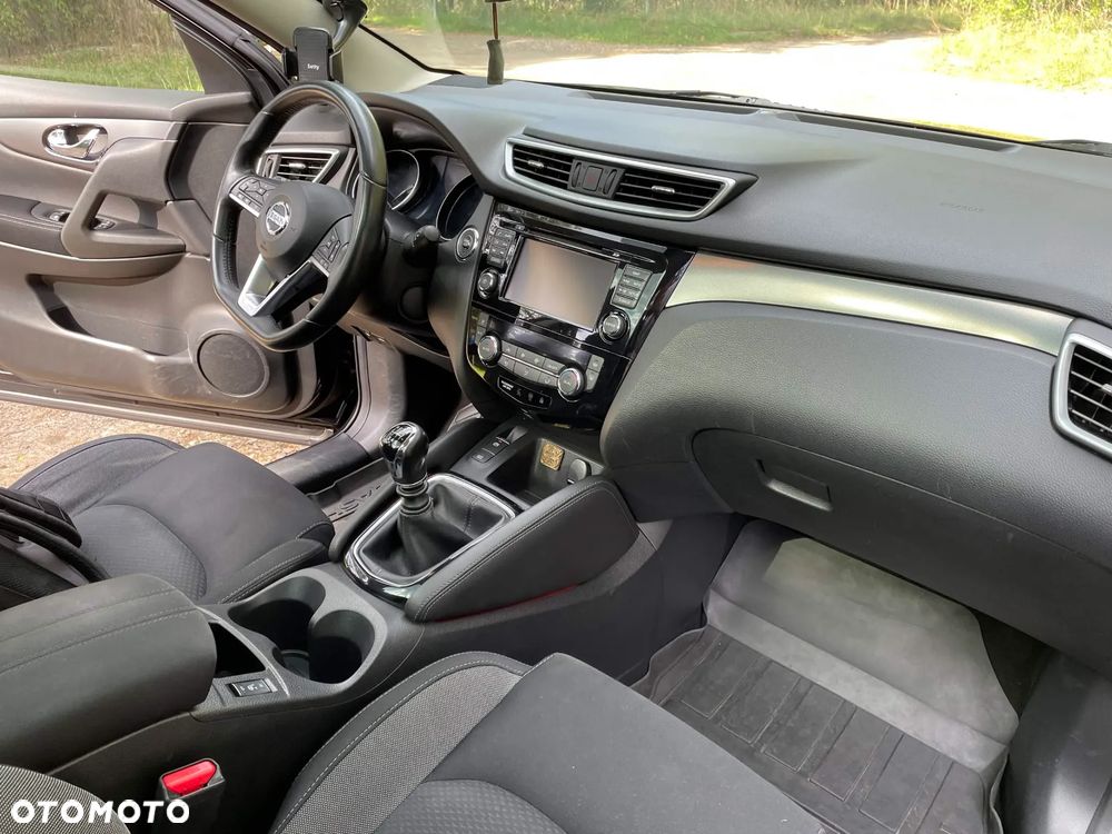 Nissan Qashqai 1.2 DIG-T N-Connecta - 16