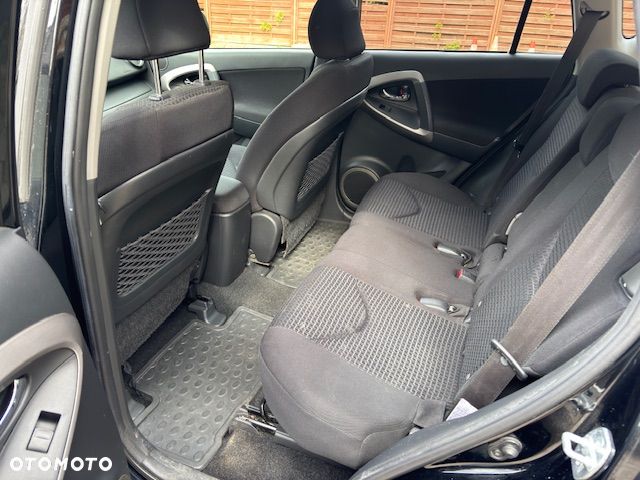 Toyota RAV4 2.0 VVT-i Prestige - 8