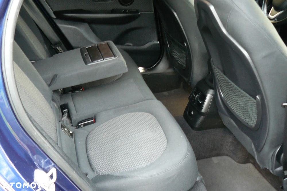 BMW Seria 2 218d Advantage sport - 26