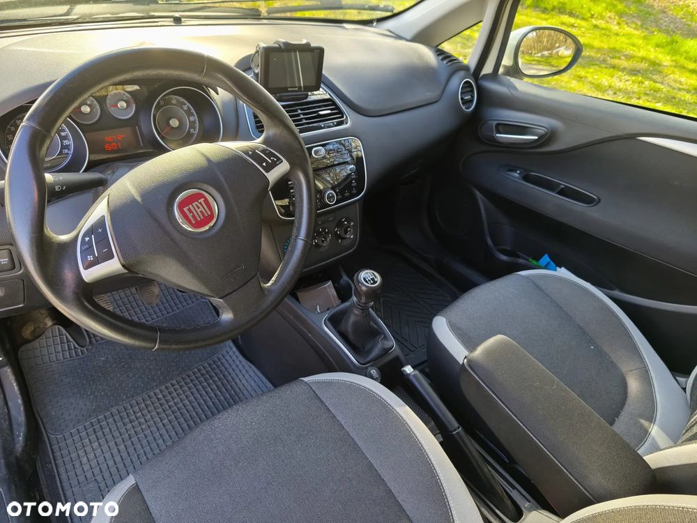 Fiat Punto 2012 1.2 Easy - 17