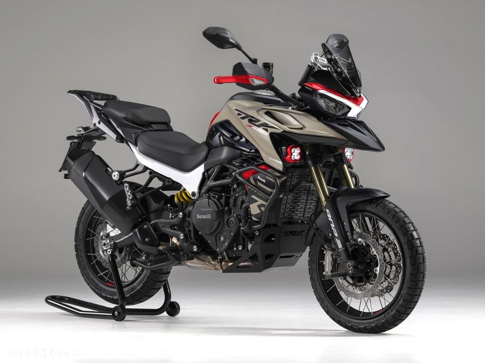 Benelli TRK 902 Xplorer - 1