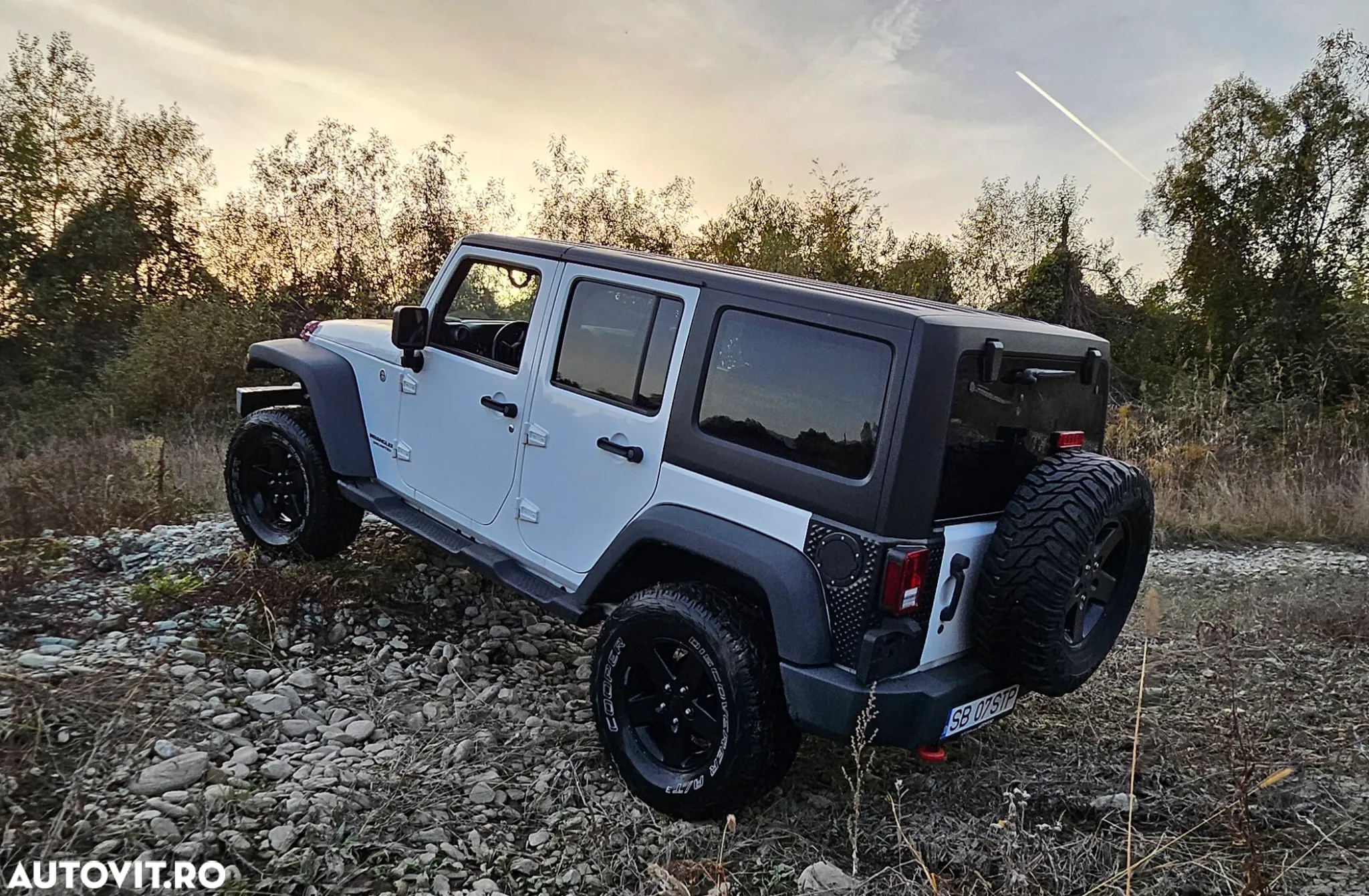 Jeep Wrangler - 5