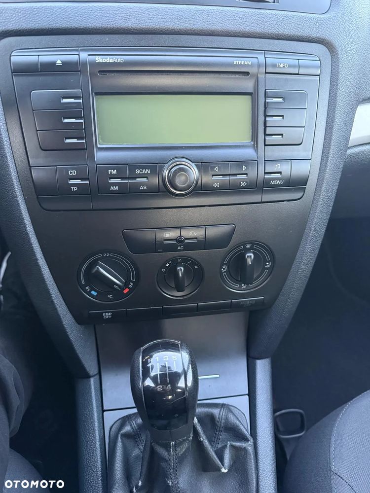 Skoda Octavia 1.6 Active - 15