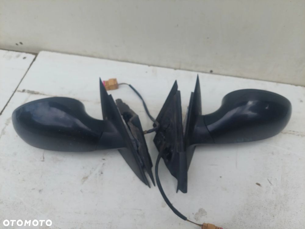 LUSTERKO PRAWE SEAT IBIZA 3 2-PIN