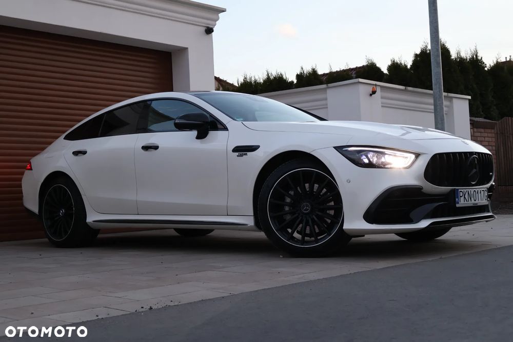 Mercedes-Benz AMG GT 43 4-Matic+ - 29