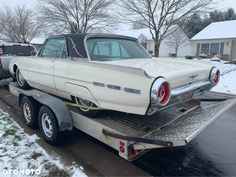 Ford Thunderbird - 4