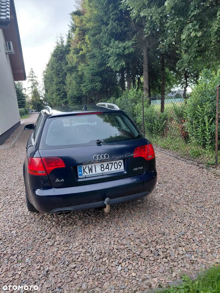 Audi A4 Avant - 4