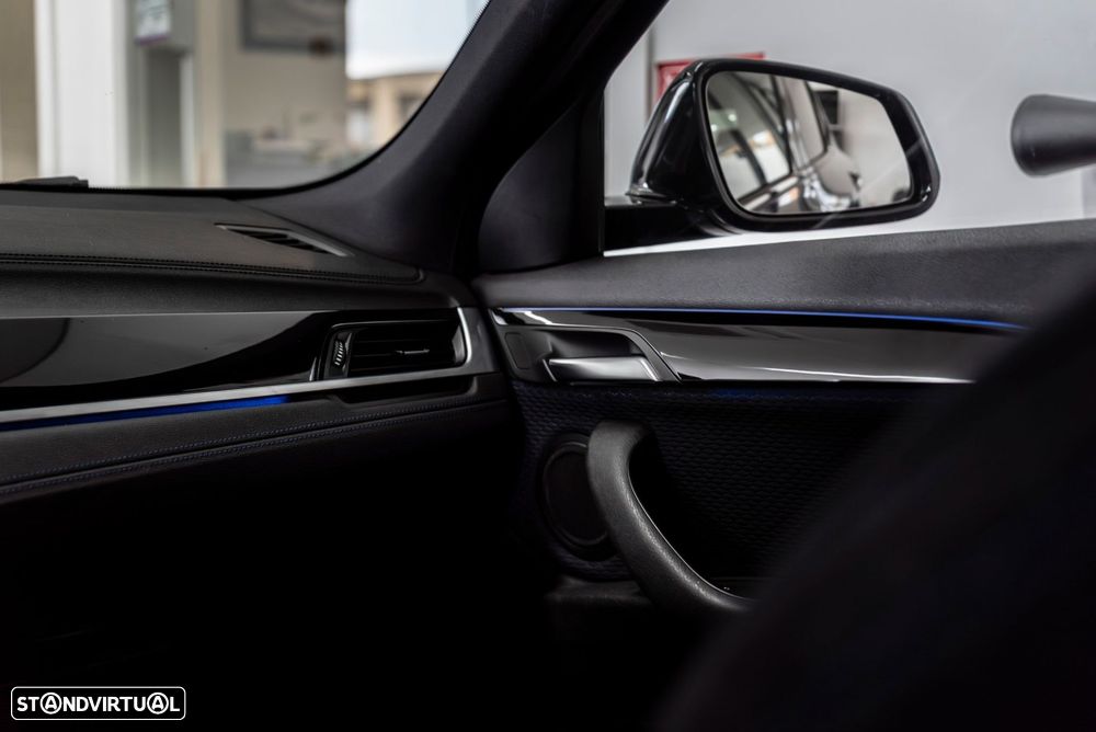 BMW X2 18 d sDrive Auto Pack M - 15