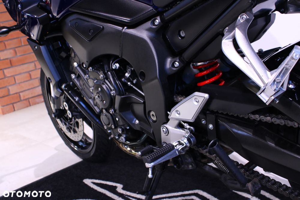 Yamaha FZ - 22