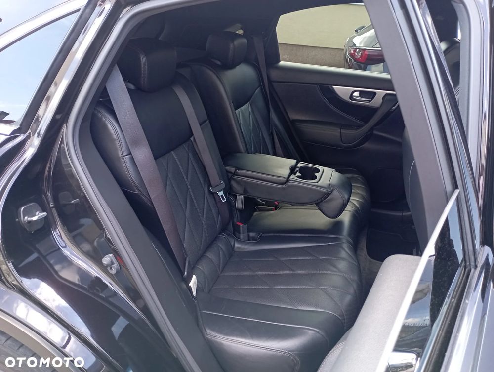 Infiniti QX70 3.7 S Premium EU6 - 11