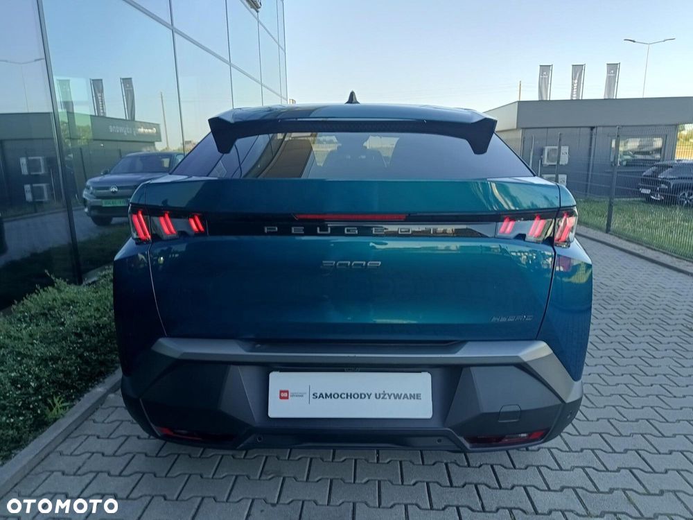Peugeot 3008 1.2 PureTech mHEV Allure Pack S&S e-DCS6 - 8