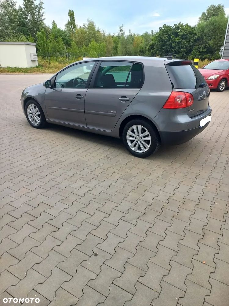Volkswagen Golf 1.9 TDI DPF United BlueMotion - 5