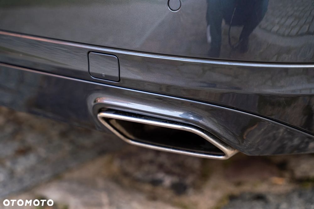 Mercedes-Benz Klasa E 220 CDI BlueEff Avantgarde - 19