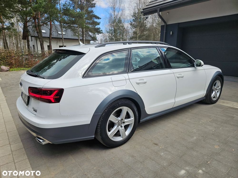 Audi A6 Allroad - 11