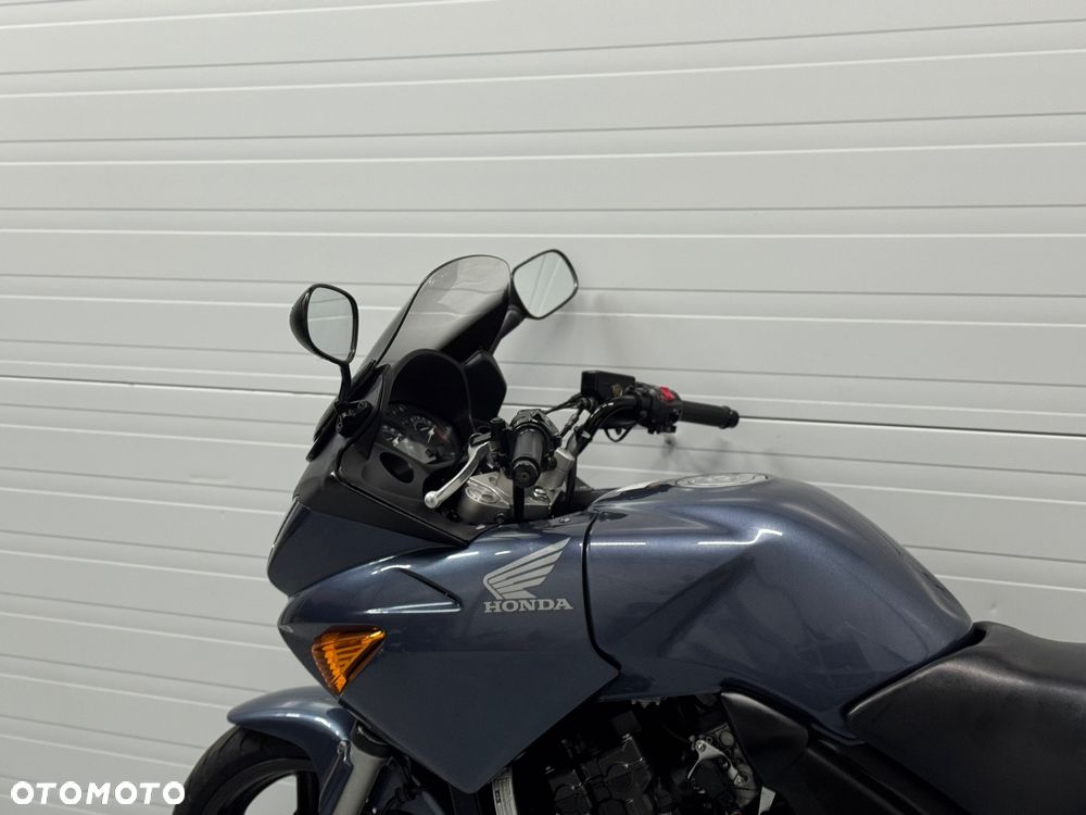Honda CBF - 12