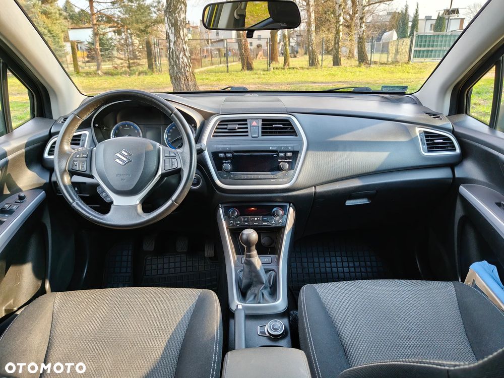 Suzuki SX4 S-Cross 1.6 Premium - 9