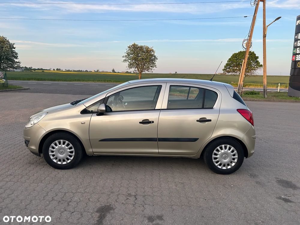 Opel Corsa 1.0 12V Essentia - 4