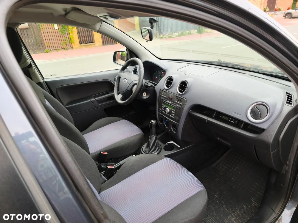 Ford Fusion 1.4 Ambiente - 10