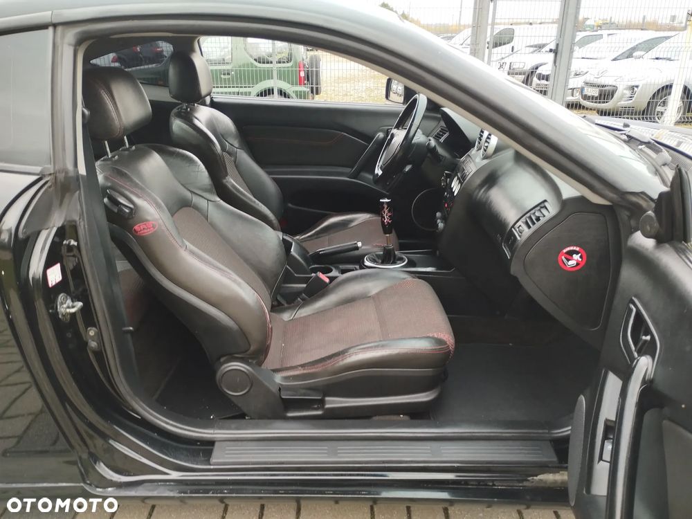 Hyundai Coupe - 21