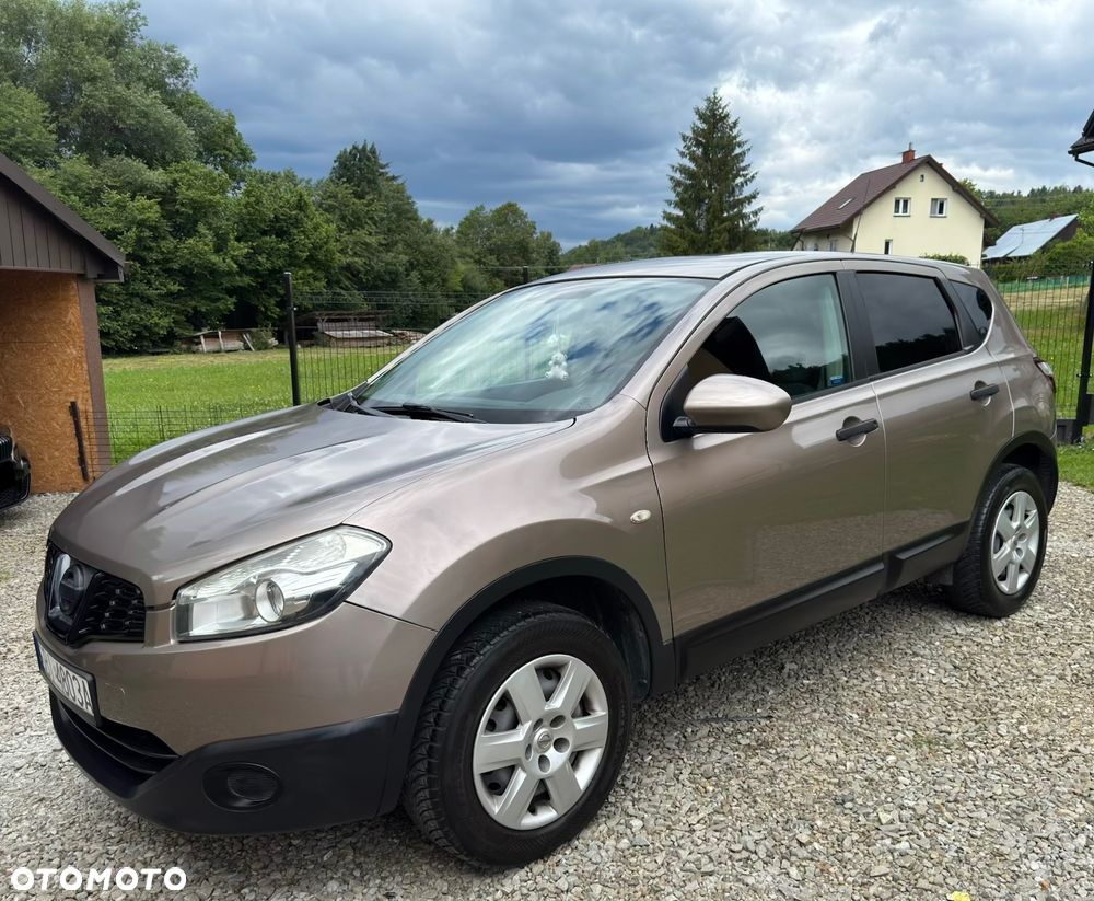 Nissan Qashqai - 1