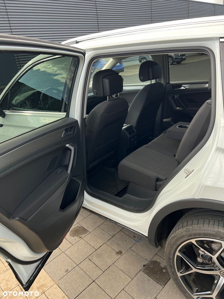 Volkswagen Tiguan - 23