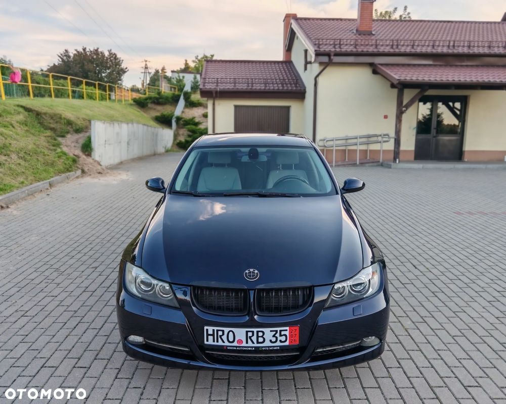 BMW Seria 3 325i - 2