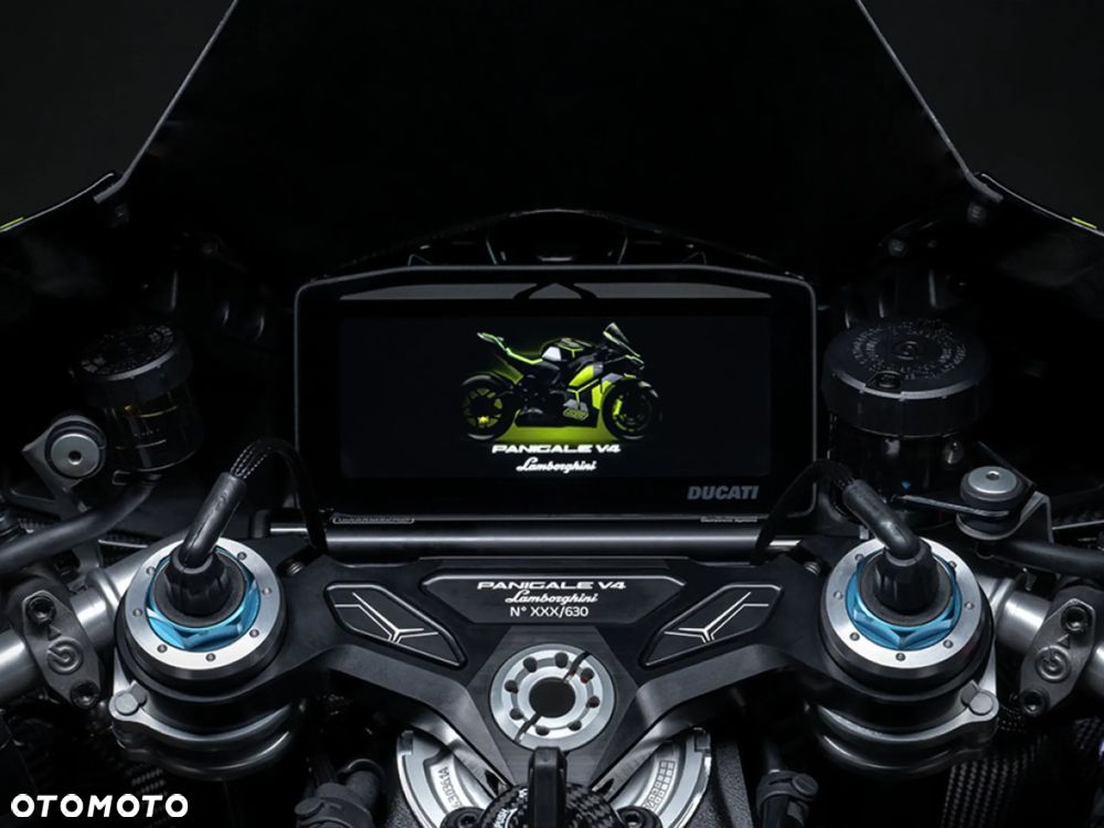 Ducati Panigale V4S - 7