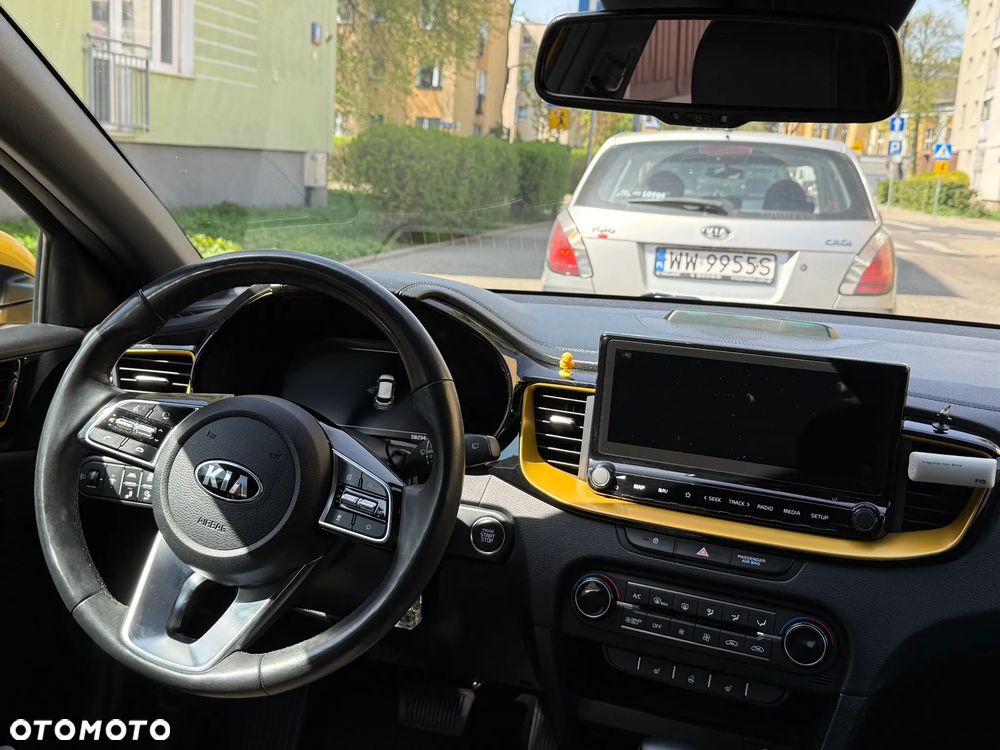 Kia XCeed - 11