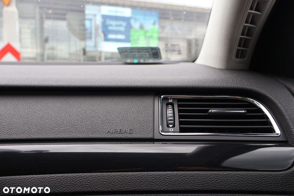 Skoda Superb 2.0 TDI 4x4 Business DSG - 29