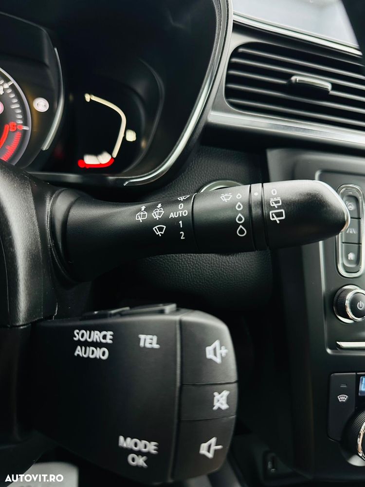 Renault Kadjar Energy dCi 110 EDC LIMITED - 32