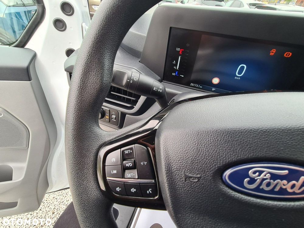 Ford Transit Custom - 19