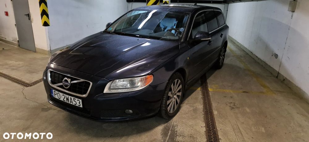 Volvo V70 D3 Geartronic Summum - 1