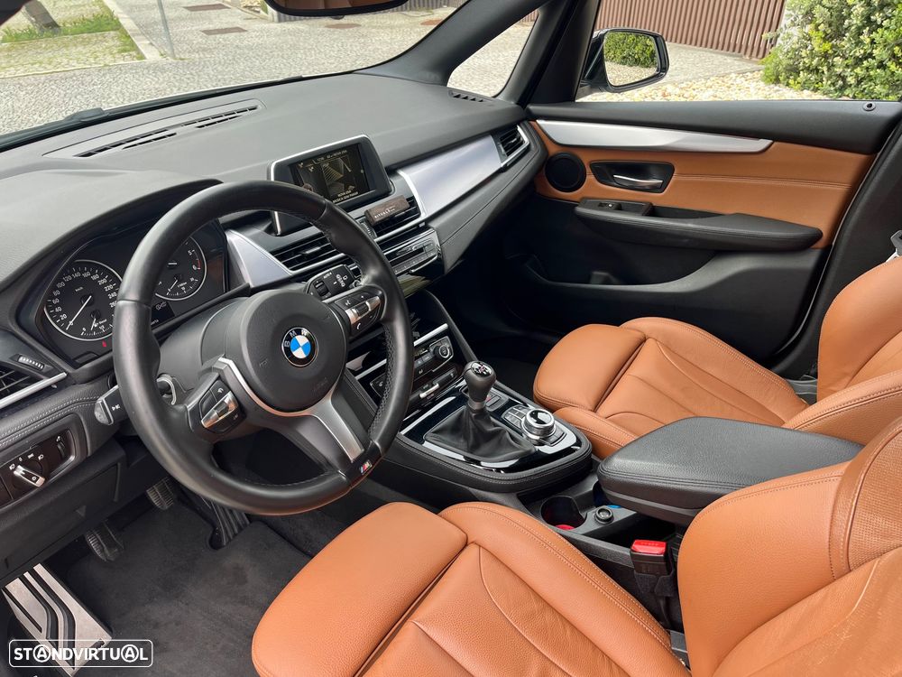 BMW 216 Active Tourer d Pack M - 18