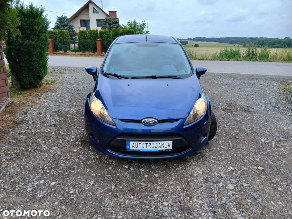 Ford Fiesta 1.25 Ambiente - 2