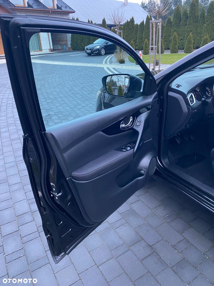 Nissan Qashqai 1.6 DIG-T N-Connecta - 18