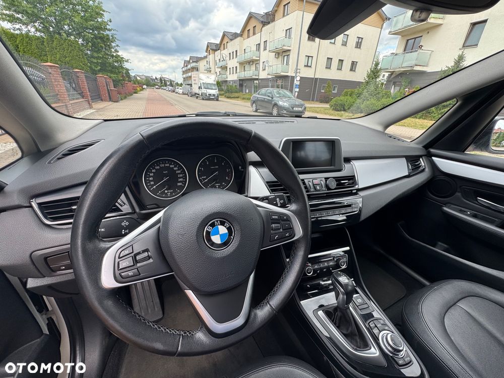 BMW Seria 2 218d GT - 12