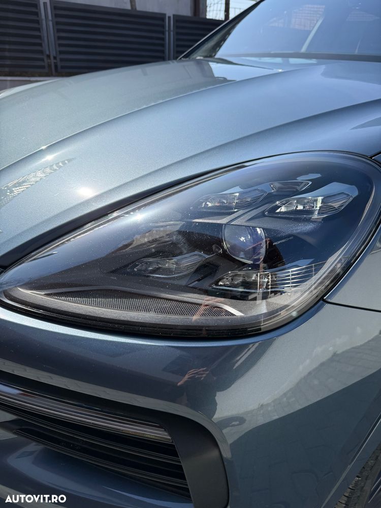 Porsche Cayenne Standard - 7