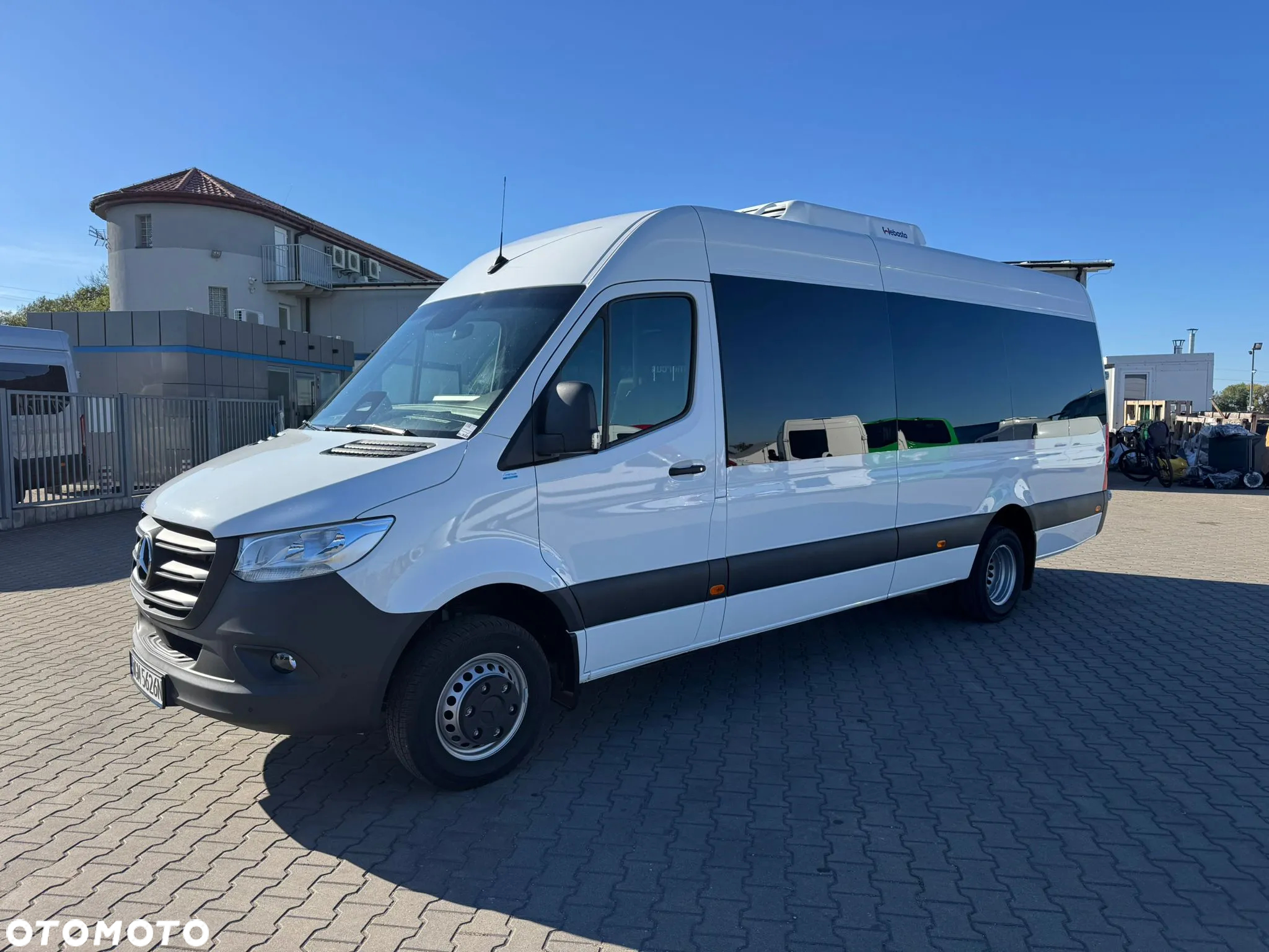 Mercedes-Benz Sprinter 517 - 9