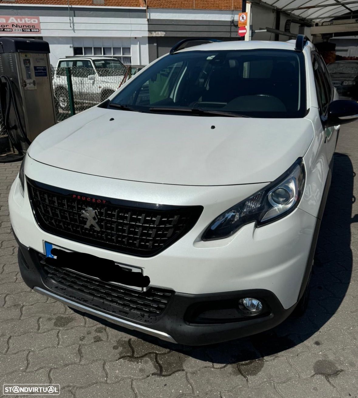 Peugeot 2008 1.2 PureTech GT Line - 1