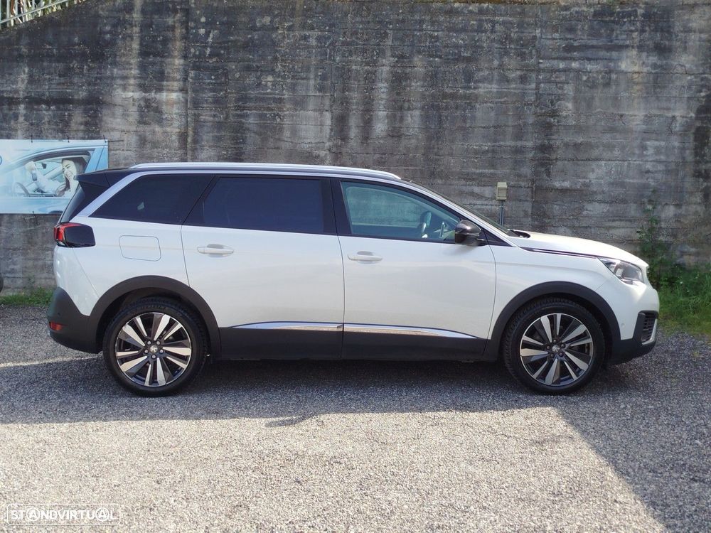Peugeot 5008 1.2 PureTech Allure J18 - 19
