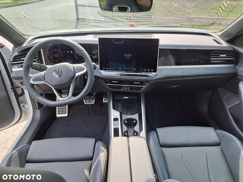 Volkswagen Passat - 19