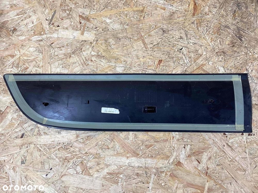 Porsche Macan LISTWA DRZWI PRAWY TYL 95b839889r 95B898565OK1 95B898565 - 2