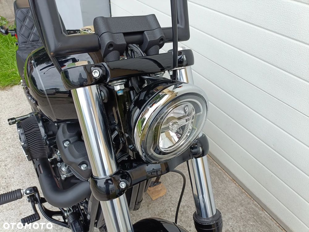 Harley-Davidson Softail Street Bob - 15